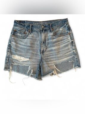 American Eagle highest rise distressed light wash 90s boyfriend short- Size 12